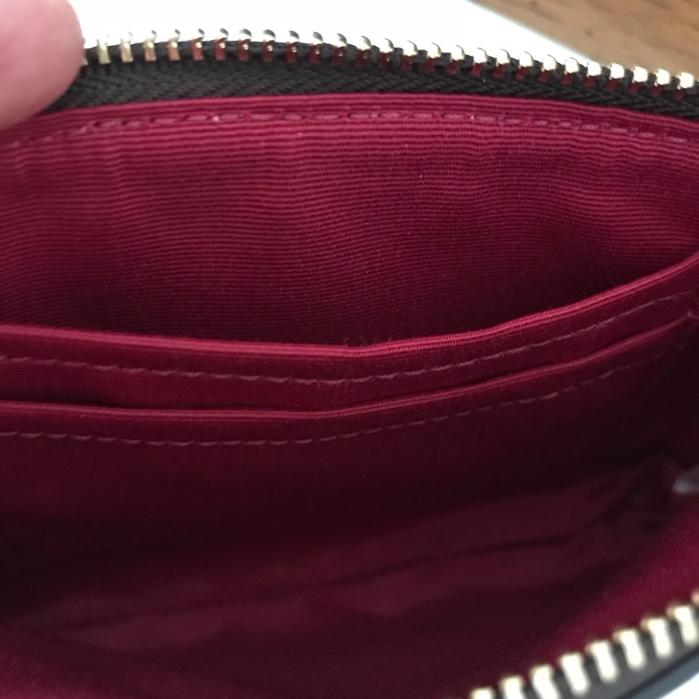 NWT Coach wristlet - Picture 6 of 8